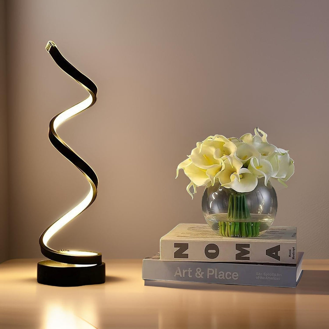 Modern LED table lamp with touch control and warm light | Kalsten