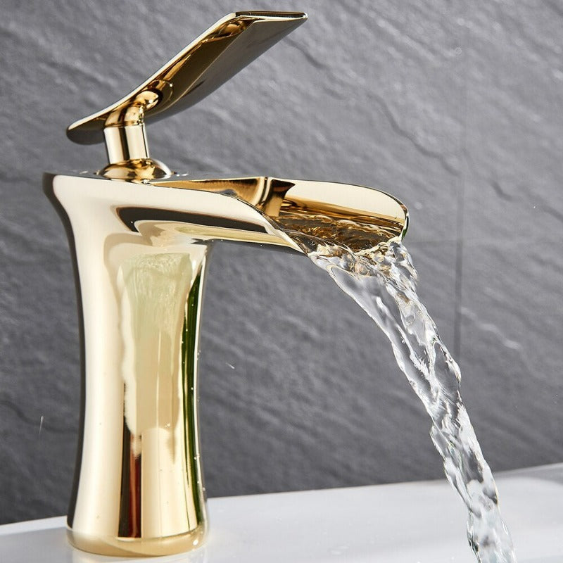 Modern Bathroom Faucet – Elegant Design