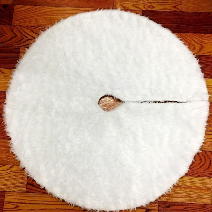 Faux Fur Christmas Tree Skirt | Kalsten