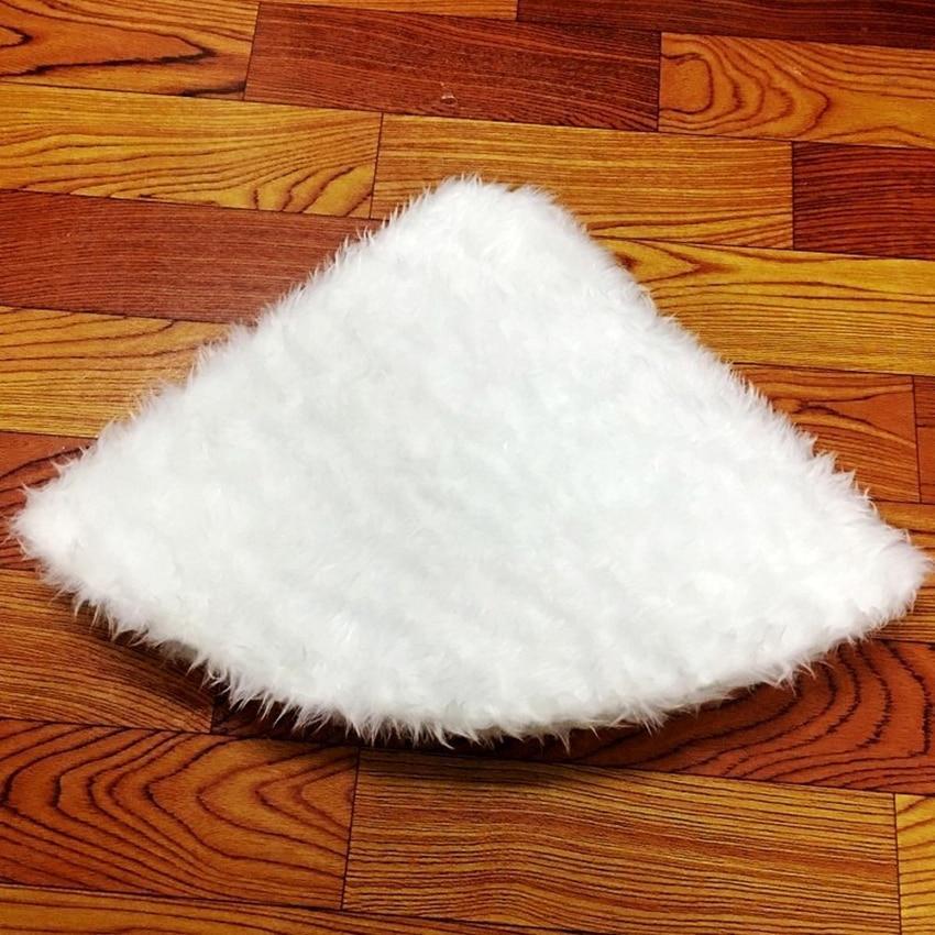 Faux Fur Christmas Tree Skirt | Kalsten