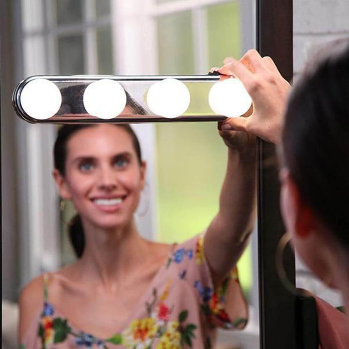 Home Make-Up Bathroom Suction Cup Lamp Light | Noxord