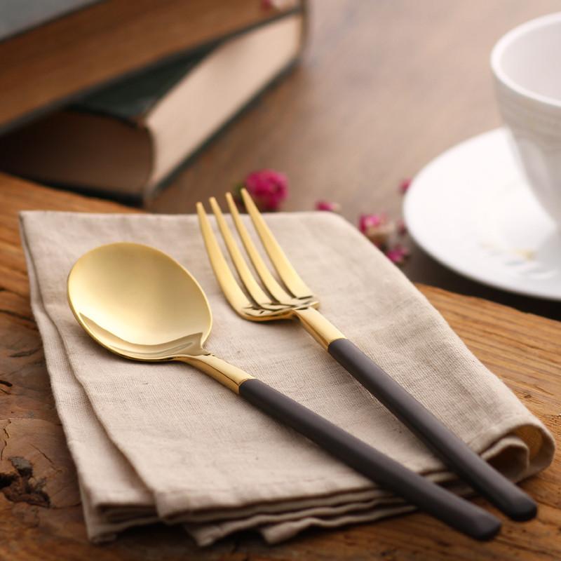 Hemingway Black/Gold Silverware | Kalsten