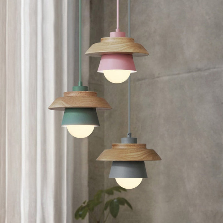 Kalsten | Pendant lights made of Nordic wood