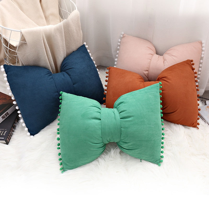 Kalsten | Bow-shaped Decorative Cushion as Decorative Accent