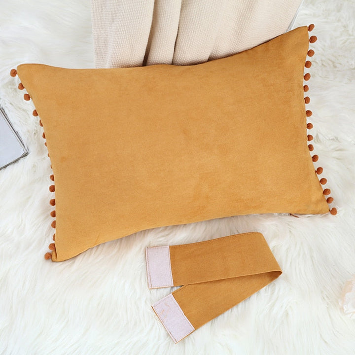 Kalsten | Bow-shaped Decorative Cushion as Decorative Accent