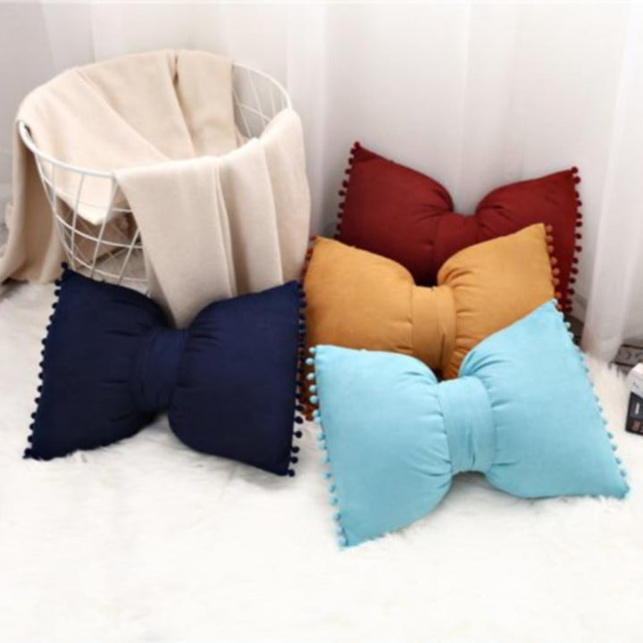 Kalsten | Bow-shaped Decorative Cushion as Decorative Accent