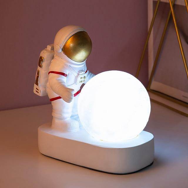Minimal Resin Astronaut Table Lamps | Kalsten