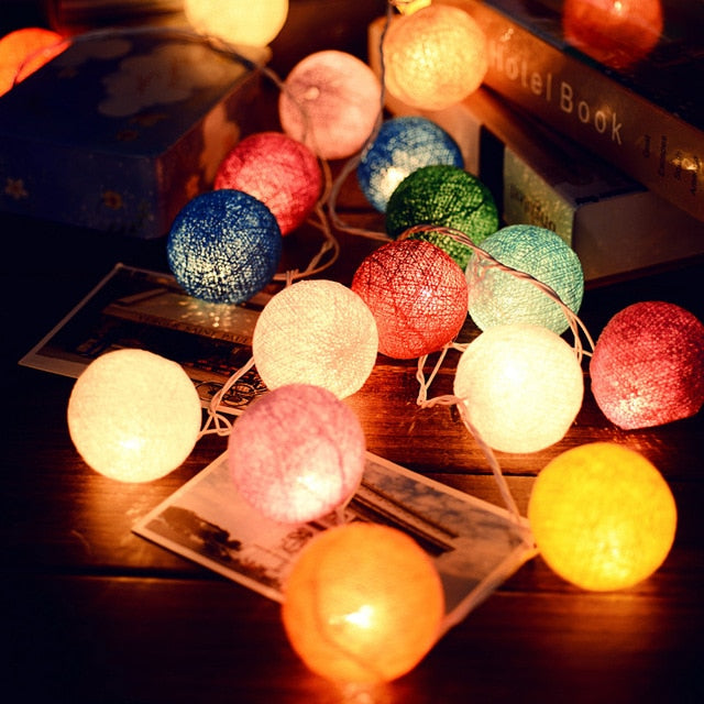 Cheerful Cotton Light Ball Garland - LumiBall | Kalsten