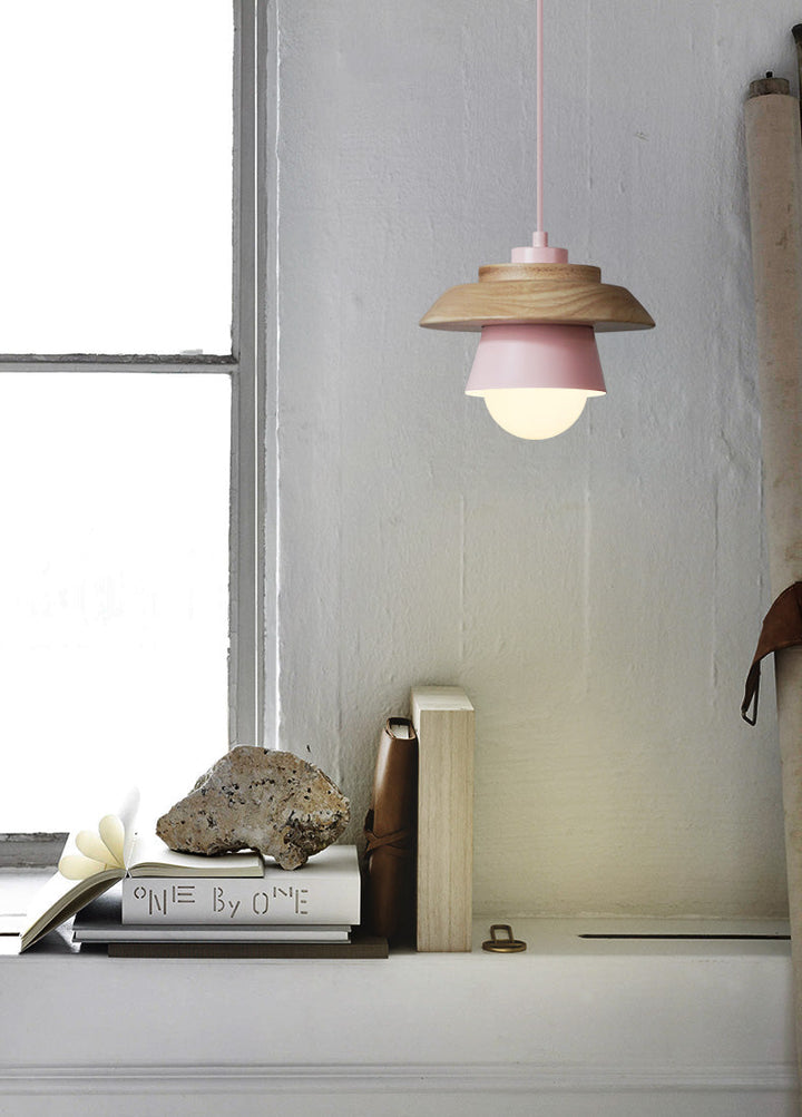 Kalsten | Pendant lights made of Nordic wood