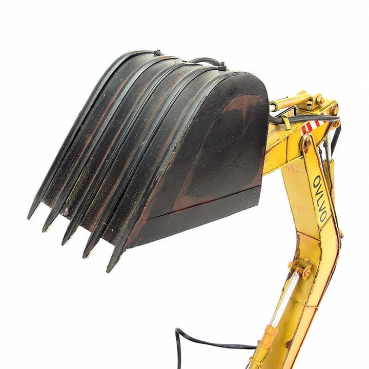 Unique Digger Table Lamp | Kalsten