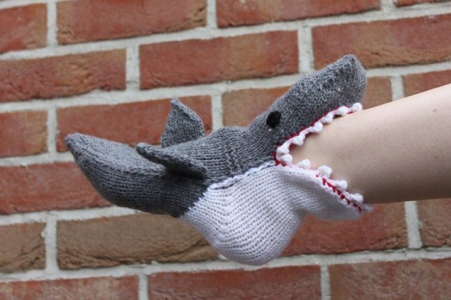 Knitted Crocodile Socks | Kalsten