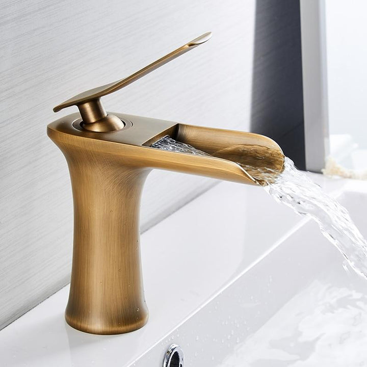 Modern Bathroom Faucet – Elegant Design