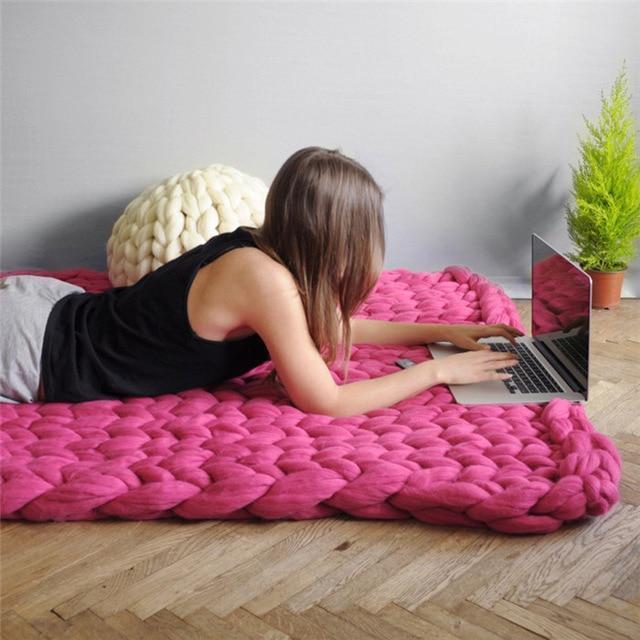 BowLift | Handmade Chunky Knit Blanket Comfy & Warm -  80 x100 cm