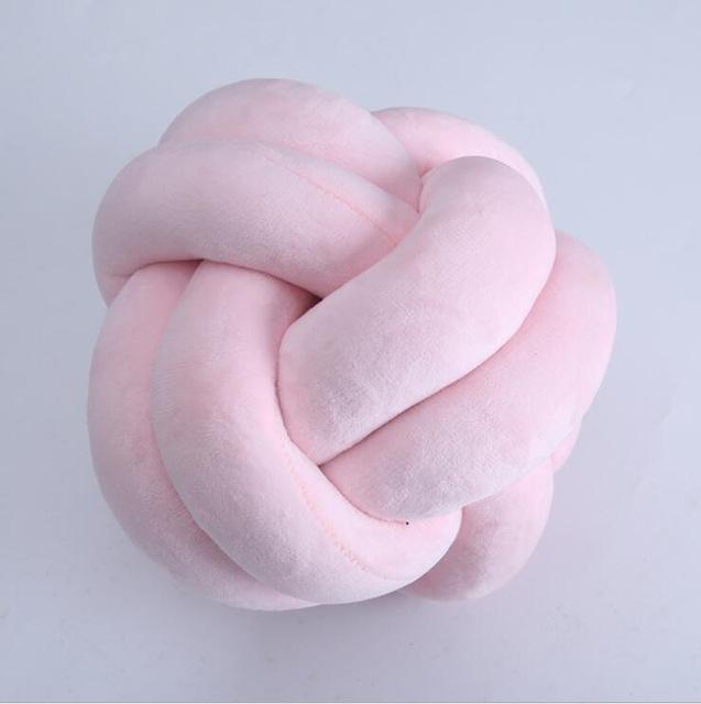 Knotted Pillow Ball | Kalsten