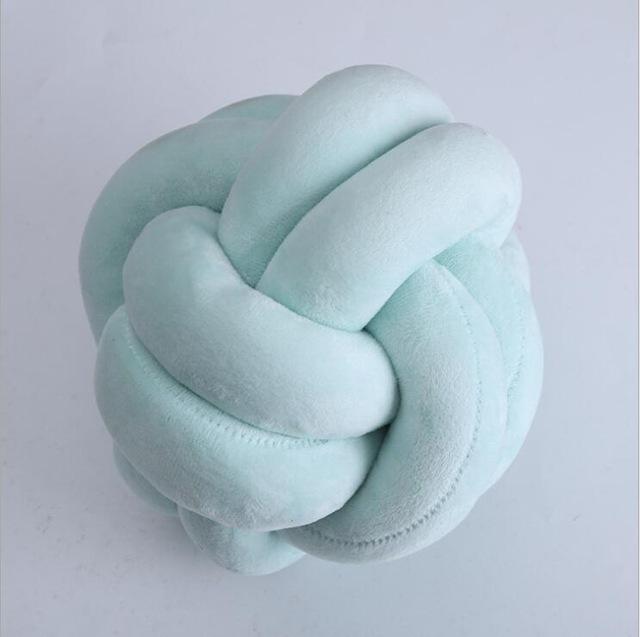 Knotted Pillow Ball | Kalsten
