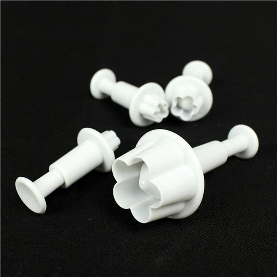4 Piece Set - Plum Flower Shape Pastry Decorating Tools | Kalsten