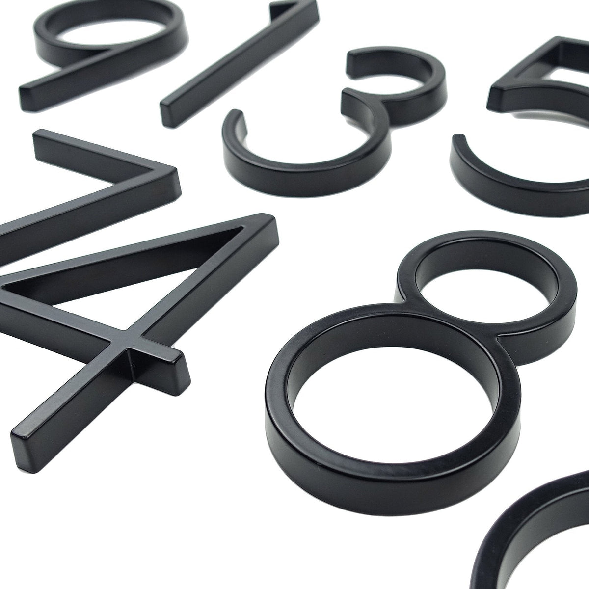 BowLift | Hannah Black House Numbers