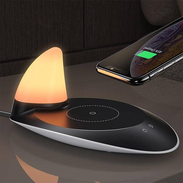 Shark Wireless Charger Lamp | Kalsten