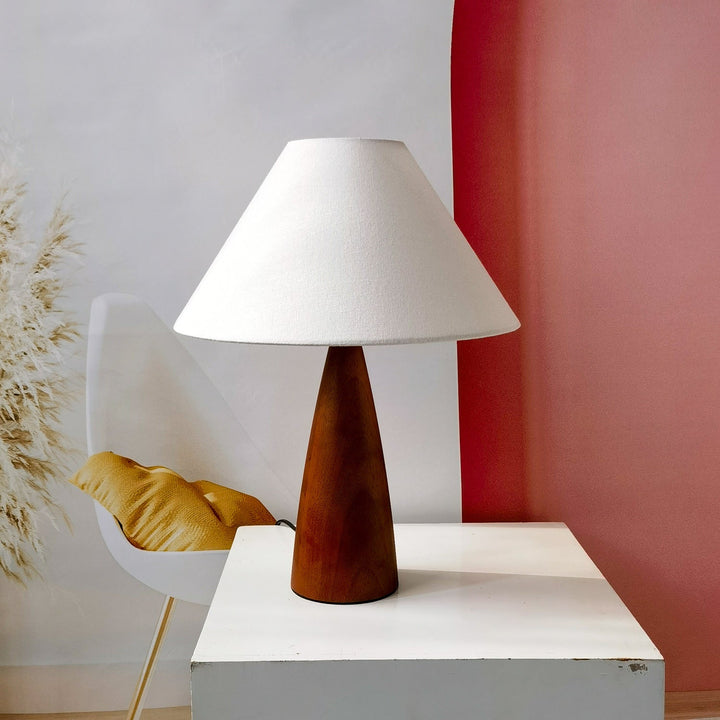Kalsten | HeritageGlow Lamp – Classic Wooden Table Lamp