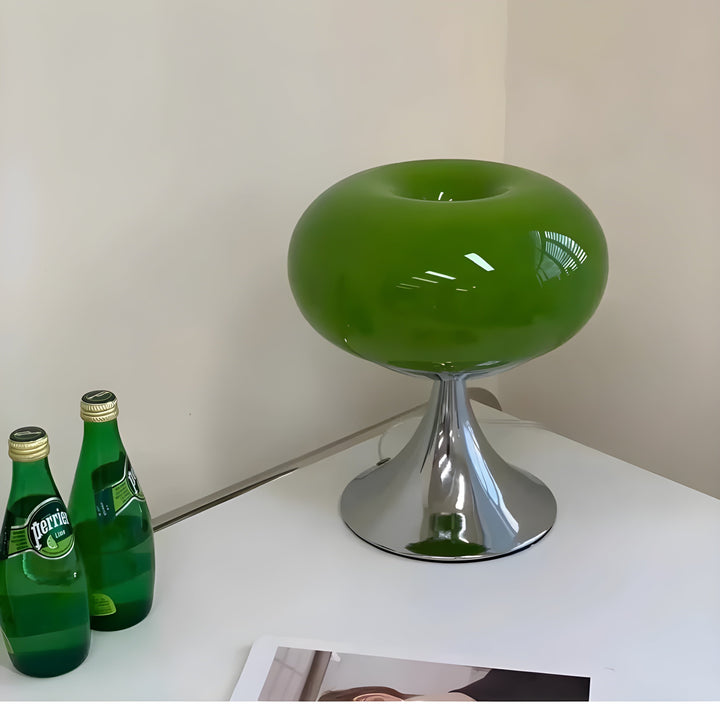 SereneCrystal Lamp - Elegant Retro Table Lamp | Kalsten