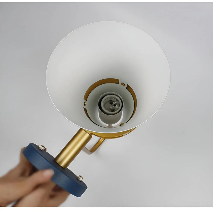 Retro Elegance Wall Lamp - EliteAura Luxe Lighting Kalsten