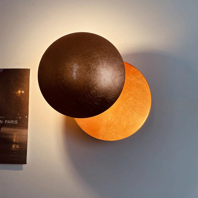 Elegant Lunar Eclipse Wall Lamp | Kalsten