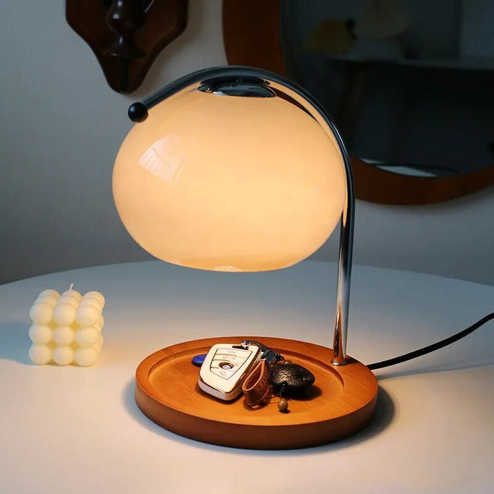 Glass table lamp in retro style with stand | Kalsten