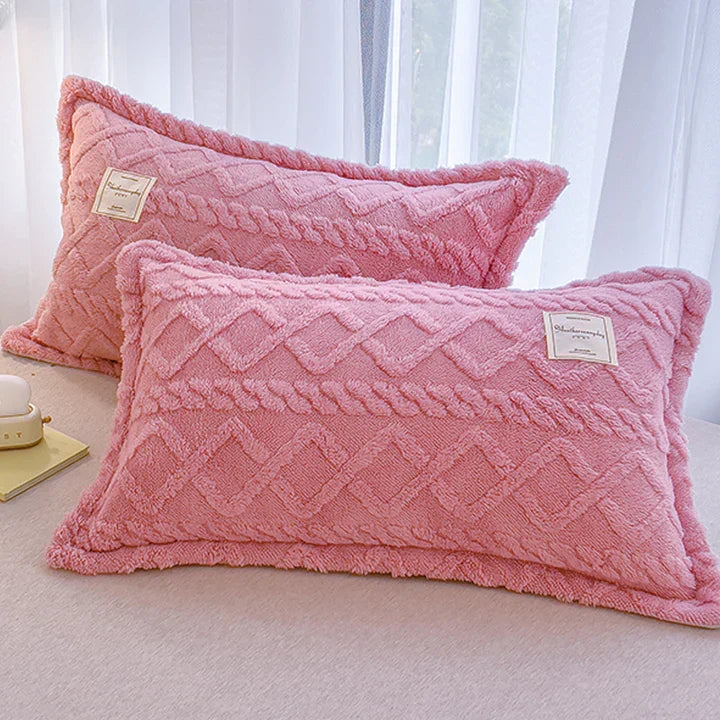 LuxeLoom Duvet - Luxurious Flannel Duvet for Ultimate Warmth and Comfort Kalsten
