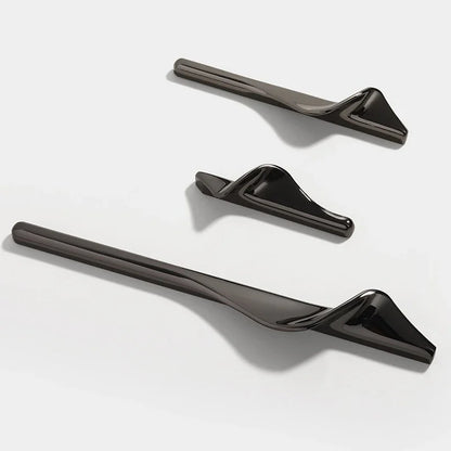 S-Shaped Luxury Cabinet Door Handles Modern Artistic Door and Drawer Pulls | Skanto
