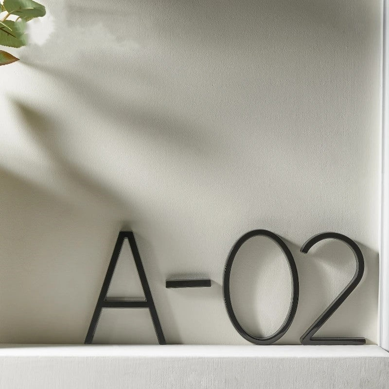 BowLift | Hannah Black House Numbers