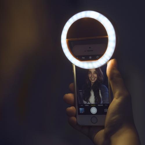 Portable Selfie Ring Light - GlowSnap | Kalsten