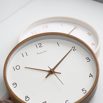 BowLift | Silent Solid Wood Analog Wall Clock