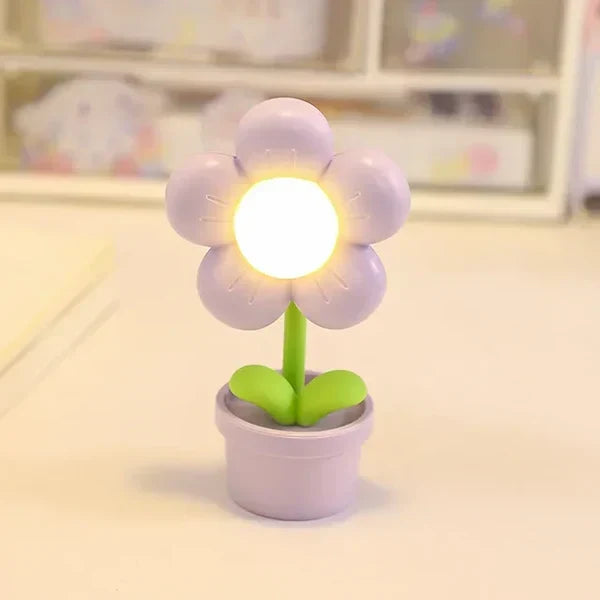 Small Flower Relaxing Table Lamp - BlossomGlow | Kalsten
