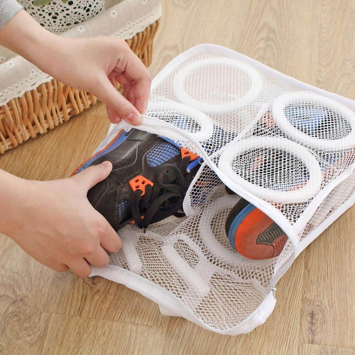 SneakClean - Protect your shoes - Safe washing - Flawless results | Kalsten