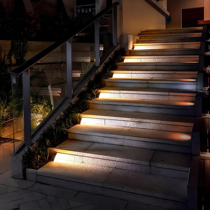 Solar Stair Light – Warm LED Glow Kalsten
