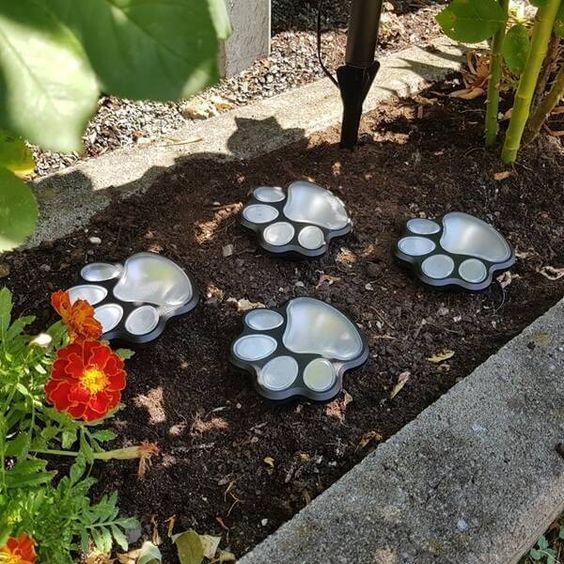 Kalsten | Paw Print Garden Lights
