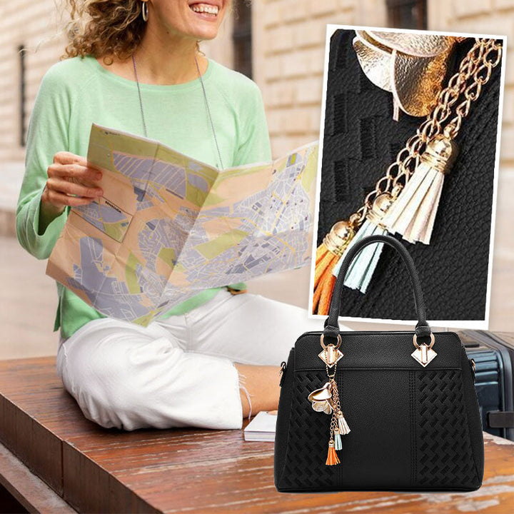 Kalsten | Elegant women's bag with tassel pendant