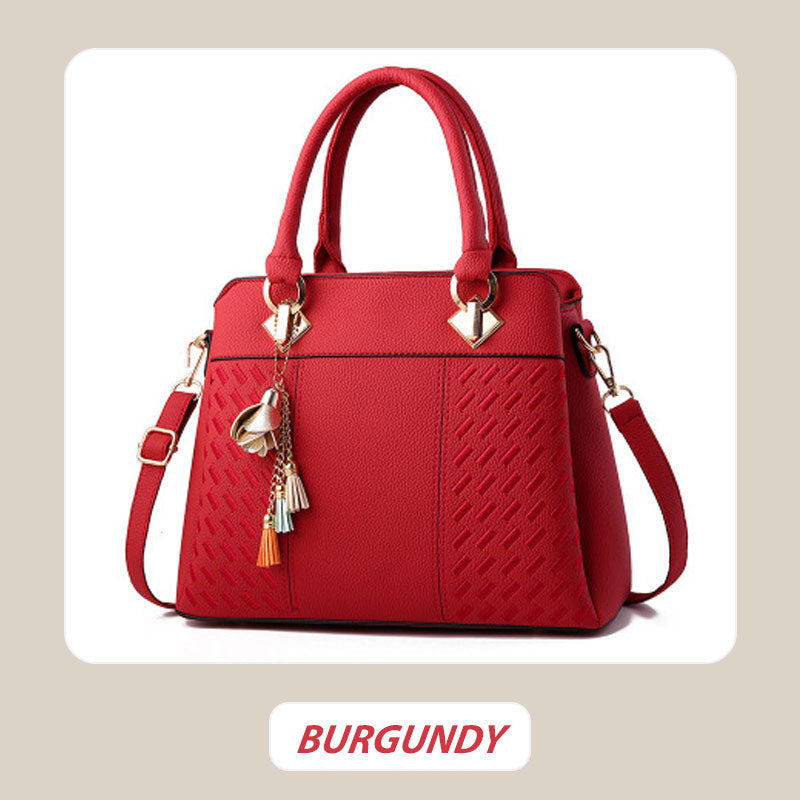 Kalsten | Elegant women's bag with tassel pendant