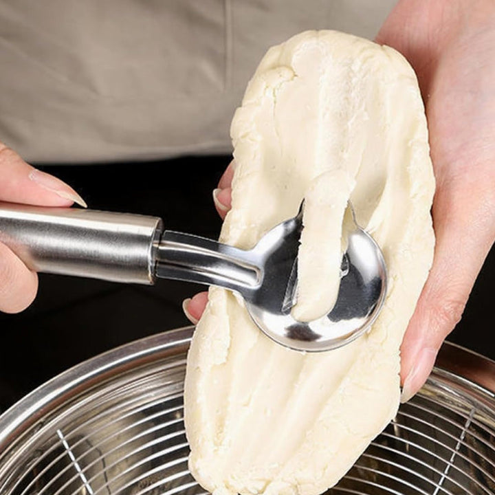 Kalsten | Stainless steel noodle knife with slotted design