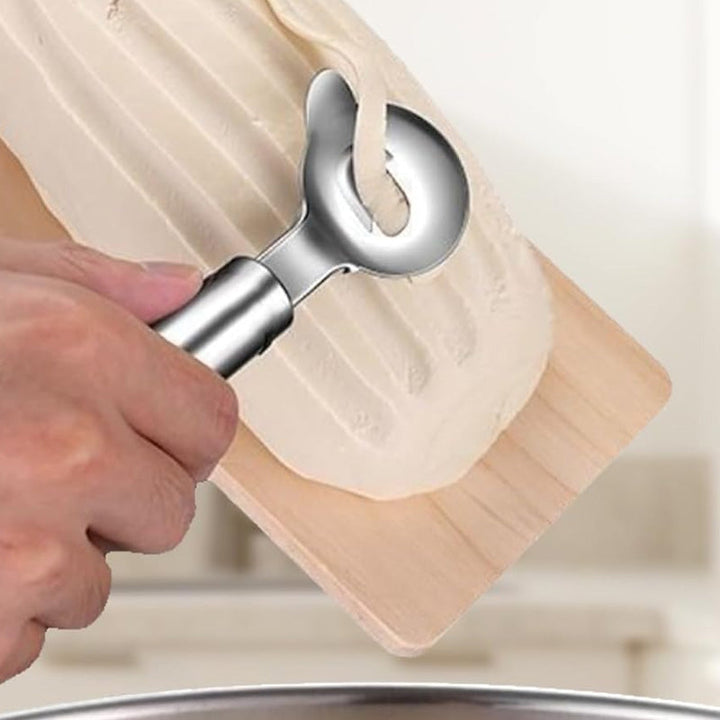 Kalsten | Stainless steel noodle knife with slotted design