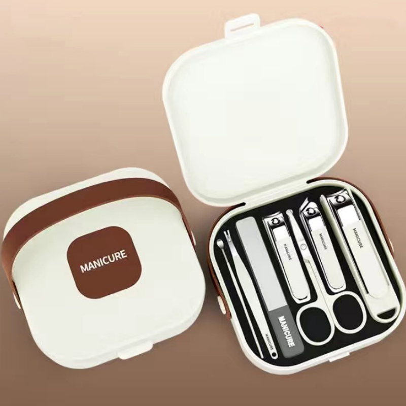 Kalsten | Portable 7-piece manicure set with nail clippers