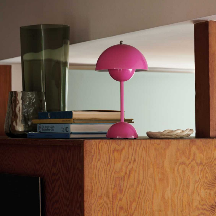 Lunarglo | LED table lamp | Kalsten