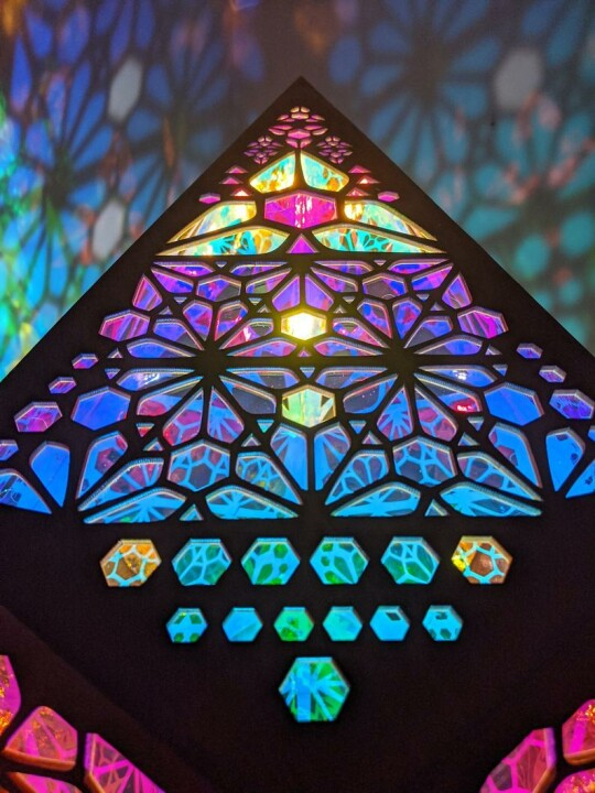 Stained Glass Style LED Table Lamp - LumiAura | Kalsten