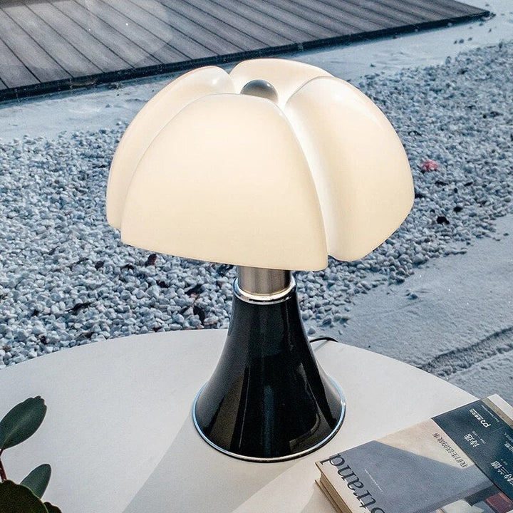 Stylish Flower Table Lamp – Fleur | Kalsten