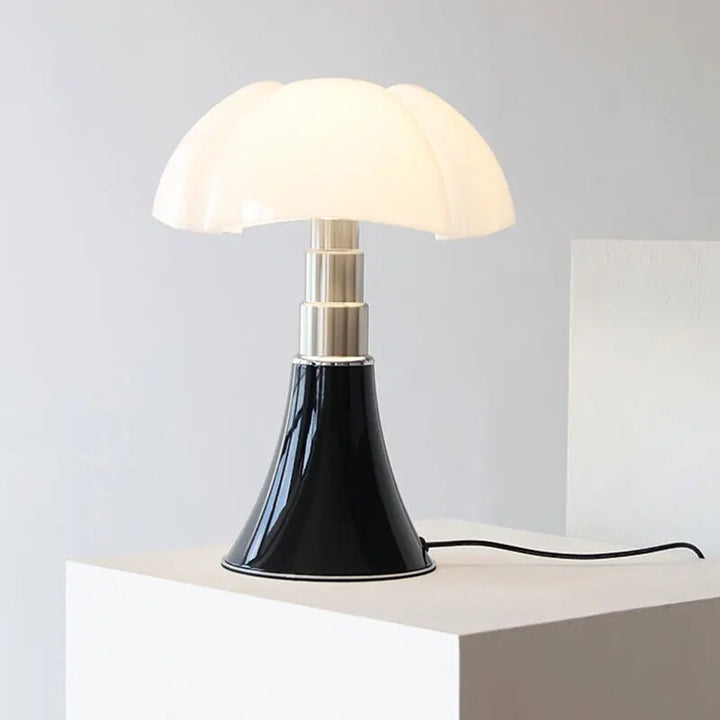 Stylish Flower Table Lamp – Fleur | Kalsten