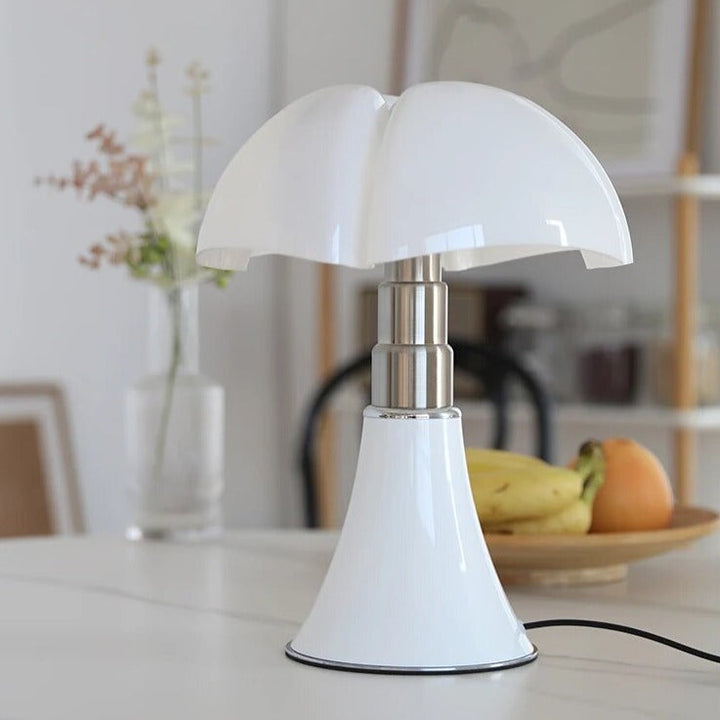 Stylish Flower Table Lamp – Fleur | Kalsten