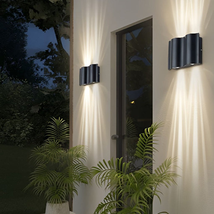 Black LED Outdoor Wall Light Kalsten