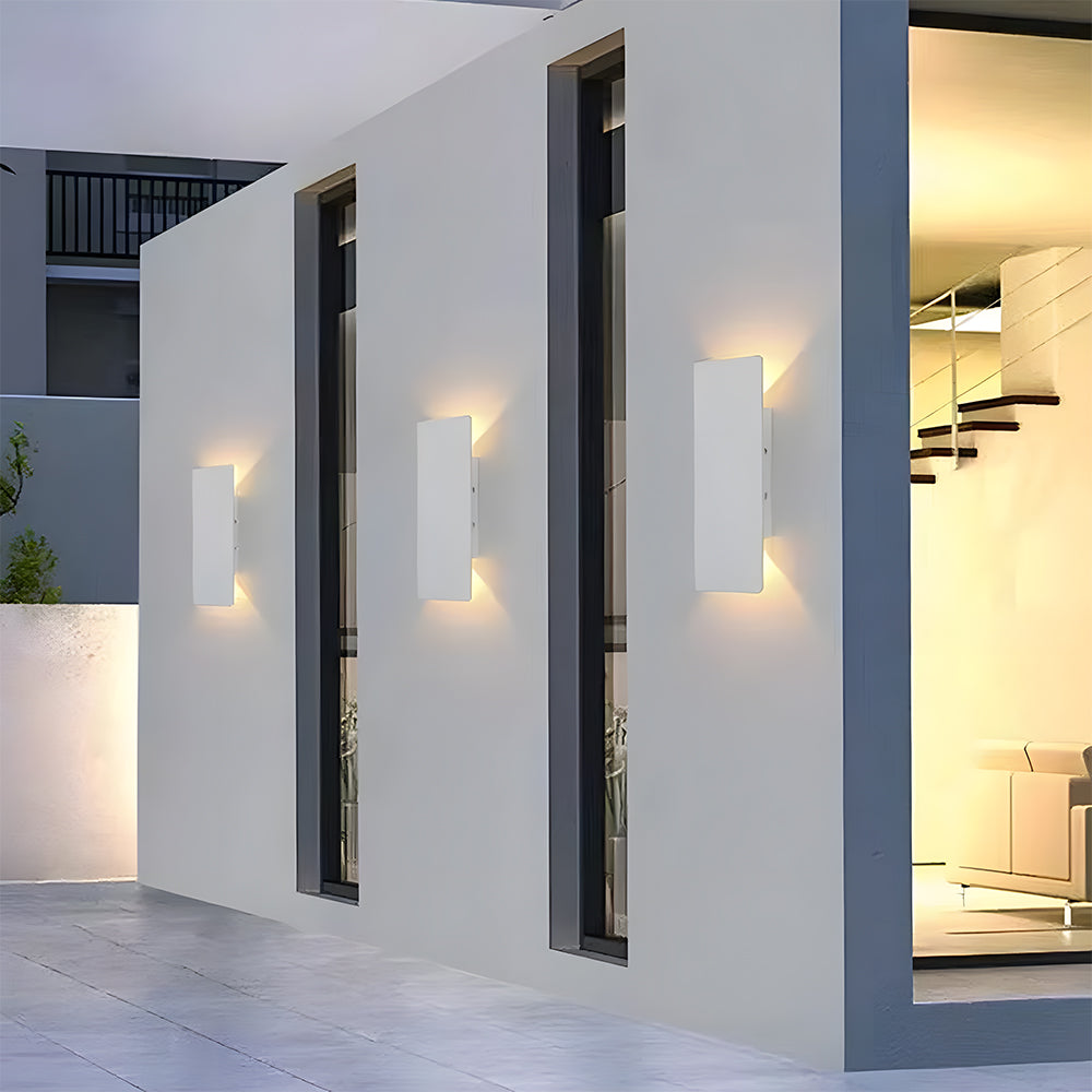 Modern Waterproof Outdoor Wall Lamp Kalsten