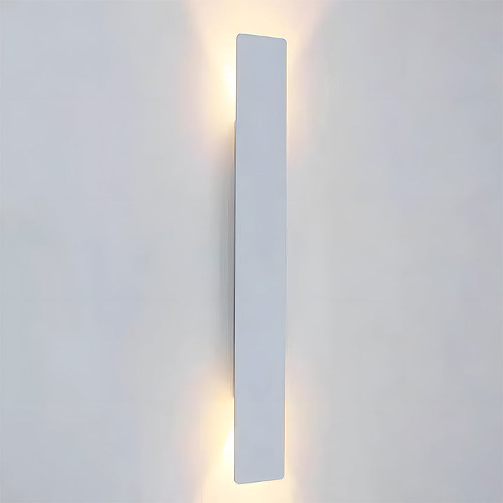 Modern Waterproof Outdoor Wall Lamp Kalsten
