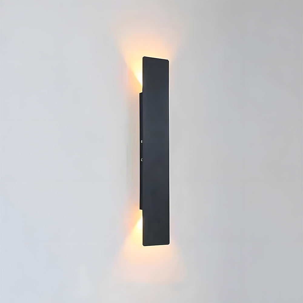 Modern Waterproof Outdoor Wall Lamp Kalsten